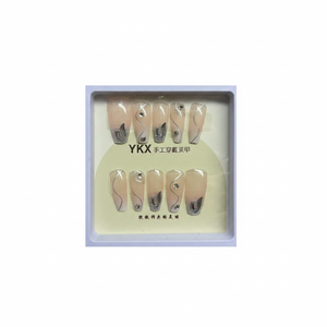 Unghie finte Curve Diamond per una manicure veloce e temporanea - Product Image 2