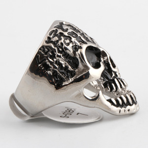 Anillo de Acero de Titanio con Diseño de Calavera para Hombre, Joyería de Halloween, Forma Geométrica, Color Acero - Product Image 3