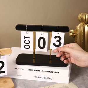 Calendrier à feuilles mobiles en bois Mystic Arts, ornement de bureau minimaliste pour la décoration de la maison et du bureau 7007M - Product Image 3