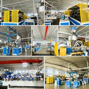 Ligne de production de tuyaux flexibles renforcés de fil d'acier PVC pour usine, avec fil de ressort auxiliaire pour le traitement des tuyauteries - Product Image 5