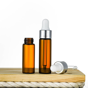 Flacone Contagocce di Alta Qualità da 10ml, Fiala in Vetro Portatile da Viaggio per Oli Essenziali, Profumi e Sieri - Product Image 1