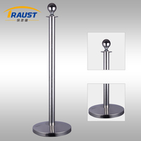 Traust Poteaux de guidage métalliques pour files d'attente, avec barrière en corde de velours or et rouge, pour la gestion des files et le contrôle des foules