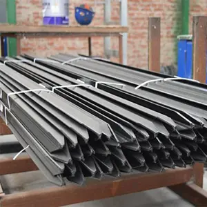 चीनी कारखाने का सबसे अच्छा विकल्प स्टार पिकेट बाड़ गेट आयरन और स्टील फ्रेम के लिए कम कीमत 1.86 kg/m 2.04 kg/m