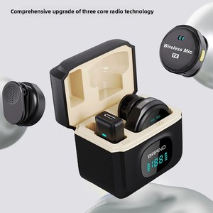 Micrófono Lavalier inalámbrico dinámico Q7 Un micrófono con conector tipo C y receptor magnético para reducción de ruido en teléfonos inteligentes - Product Image 2