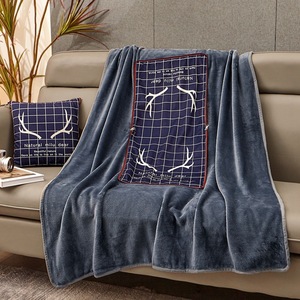 Coussin de voyage personnalisé confortable - Flanelle douce en polyester polaire pour les <span class=keywords><strong>voyages</strong></span> en voiture, les loisirs en plein air et le confort en déplacement - Product Image 3