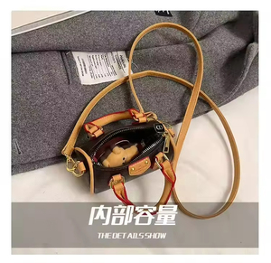 <b>Hot</b> Sale 2025 Girls Mini <b>Handbags</b> Light Lady Casual Cylinder Bags Fashion Ladies Shoulder Bags Luxury Design Purses for Girls - Product Image 5