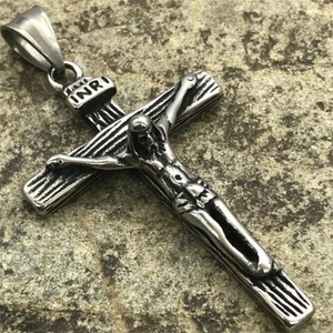 Yiwu Aceon acier inoxydable croyance religieuse INRI mot Texture jésus sur croix unisexe Antique saint prier église pendentif - Product Image 2