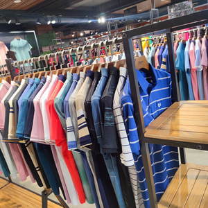 Vêtements <span class=keywords><strong>de</strong></span> golf en gros imprimés brodés conception personnalisée t-shirts polo <span class=keywords><strong>de</strong></span> golf en coton vierge en polyester pour hommes et femmes - Product Image 4