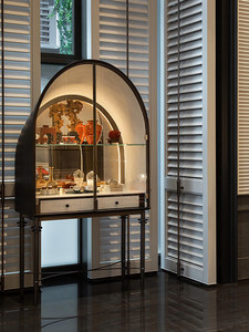 Luminaire italien de luxe Armoire de rangement vintage en verre arqué Villa design haut de gamme Salon Ménage Armoire à vin en - Product Image 4