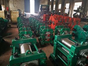 Fabrication d'usine professionnelle divers <span class=keywords><strong>laminoir</strong></span> <span class=keywords><strong>à</strong></span> rouleaux de finition <span class=keywords><strong>à</strong></span> chaud en acier d'angle de fer pour barre d'acier - Product Image 6