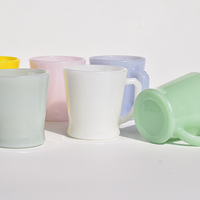Neuankömmling Stapelbar 230ml Weiß Beige Rosa Grün Farbige Jade Glas Tasse Kaffeetasse Mit Griff