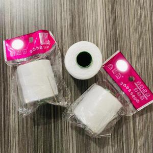 Fil à coudre domestique R3, petite bobine, blanc, avec aiguille, disponible à seulement un yuan. - Product Image 2