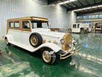 Voiture de Mariage Rétro et Voiture Électrique Classique de Tourisme à Énergie Nouvelle, Voiture de Tourisme Électrique Classique Noire de Luxe