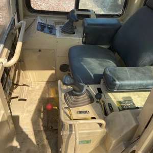 รถ D4C ดินมือสองรถเกลี่ยดินจากญี่ปุ่นรถปราบดิน D4C มือสอง - Product Image 6