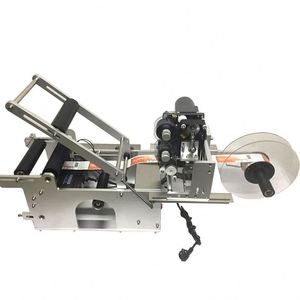 Semi automatic Labelling <b>Machine</b> for Round Bottles/pet Bottle <b>Label</b> <b>Printing</b> <b>Machine</b> - Product Image 3