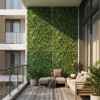 Panneau mural de gazon artificiel vert 50x50cm en buis, haie verticale pour l'aménagement paysager d'hôtels et centres commerciaux - Vente en gros usine