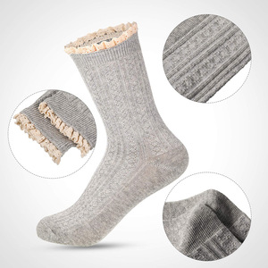 Vente <span class=keywords><strong>en</strong></span> Gros de Haute Qualité Femmes Colorées Dentelle <span class=keywords><strong>Bas</strong></span> <span class=keywords><strong>Mi</strong></span> Tube <span class=keywords><strong>Coton</strong></span> Chaussettes - Product Image 2