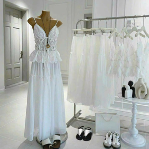 Conjunto de Dos Piezas: Camisola Blanca de Algodón Sólido y Falda Larga, Manga Larga, Sin Cuello, Transpirable, Corte Regular, Cómodo - Product Image 1
