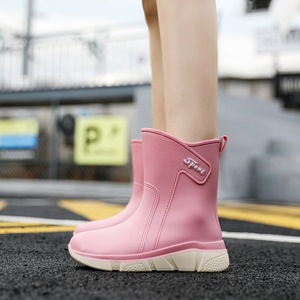 2025 Fine Era, <span class=keywords><strong>Botas</strong></span> <span class=keywords><strong>de</strong></span> lluvia <span class=keywords><strong>de</strong></span> tubo medio simples a la moda para <span class=keywords><strong>mujer</strong></span>, <span class=keywords><strong>botas</strong></span> <span class=keywords><strong>de</strong></span> trabajo <span class=keywords><strong>de</strong></span> cocina impermeables antideslizantes 2025, venta al por mayor - Product Image 3