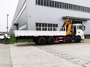 แชคแมน M3000 8*4 แชสซีรถบรรทุก พร้อมเครนติดตั้งแบบ Knuckle Boom ยี่ห้อ XCMG น้ำหนัก 28 ตัน มือสอง ราคาถูก ขาย - Product Image 5