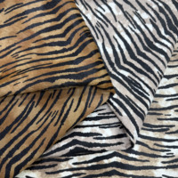 Cuir de vache véritable à poils imprimé motif tigre pour chaussures, sacs, ceintures et meubles