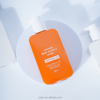 Bouteilles PETG carrées personnalisées de 300 ml, qui peuvent être utilisées avec des pompes à lotion, des pompes de pulvérisation et des pistolets de pulvérisation.