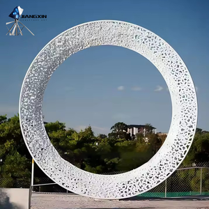 Sculpture d'anneau céleste - Grande main en acier inoxydable perforée, forgée à la main/découpée au laser, surface polie miroir, modèle minimaliste moderne - Product Image 1