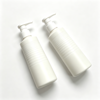 Bouteille Pompe Vide en HDPE Blanc 300ml, Cylindre Côtelé Horizontal, Corps Conique, Personnalisable avec Logo et Couleur, pour Shampoing, Gel Douche, Après-shampoing