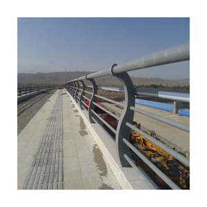 Clôture en fer forgé de conception moderne Clôture de rail en acier bon marché pour porte de jardin <span class=keywords><strong>Sécurité</strong></span> étanche pour fabricant - Product Image 4