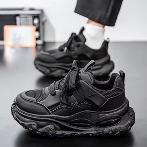 Chaussures Chunky à Lacets pour Hommes Mode Respirante en Maille Décontractée Chaussures de Course pour Papa Jeunesse Chaussures de Marche Décontractées Sneaker - Product Image 1