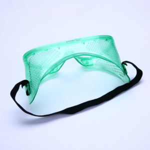 Z87.1 Lunettes de sécurité de jardin à lentille anti-buée avec protection des yeux résistante aux éclaboussures chimiques - Product Image 5