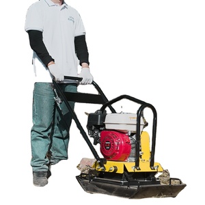 Compacteur à plaques portatif à essence haute performance de 105 kg avec technologie vibrante et puissance de 4000 W, capacité de charge élevée - Product Image 1