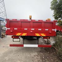 Camion-grue Sinotruk Howo 6x4, grue montée sur camion de 12 tonnes, grue de chantier XCM9, grue à flèche télescopique hydraulique, Weichai 320HP