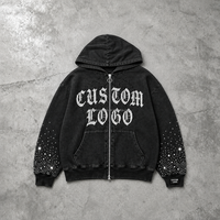 Sweat à capuche zippé noir délavé personnalisé pour homme avec motif graphique frontal style lettres et manches ornées de strass – Fabrication OEM/ODM