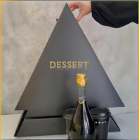 Boîtes de repas personnalisées en forme de pyramide pour les fêtes, desserts, sandwichs, chocolat, emballages de traiteur à quatre étages en papier