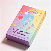 Cartes de tarot personnalisées pour usage éducatif et festif avec papier à noyau noir |   Boîte à rabat avec estampage à chaud doré pour cadeau