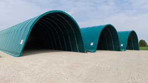 Estructura de Acero Galvanizado Ligero Estándar EN de Fabricación Italiana DUE a SRL para Cobertizo de Vehículos Agrícolas al Aire Libre - Product Image 4