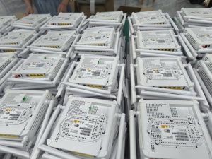 Xpon Low Price Dual-Band-Frequency with Fiber Optical 4GE 2USB 2.4G 5g AC1200 WiFi5 Omci Tr069 Optical <b>Modems</b> - Product Image 4