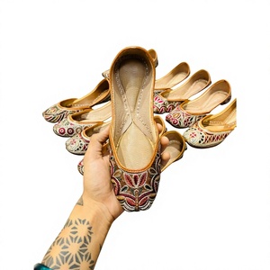 Fashionable Ladies Traditional Floral Pattern Genuine Leather Lace-Up Flat Heel Round <b>Toe</b> Durable Shoes - Product Image 5