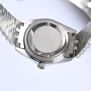 Reloj de Acero Inoxidable Hecho a Mano con Caja Resistente al Agua, Reloj de Mujer Hecho de Acero Inoxidable 904L - Product Image 6