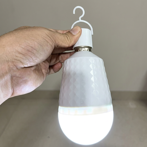 หลอดไฟ LED พลาสติกแบบมีตะขอ  ฝาครอบสีขาวขุ่น รูปทรง T6 ความสว่าง 3000 ลูเมนส์ ค่า CRI สูง 85  แรงดันไฟฟ้า AC 85-265V รับประกัน 2 ปี เหมาะสำหรับใช้ในโรงแรม - Product Image 1