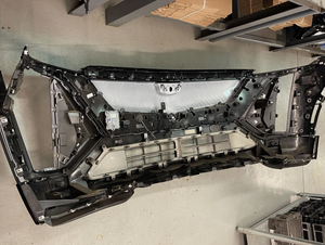 Pare-chocs avant d'occasion OEM, livraison en gros, pare-chocs avant d'origine d'occasion pour <span class=keywords><strong>Cadillac</strong></span> <span class=keywords><strong>LYRIQ</strong></span> 2022-2025 - Product Image 4