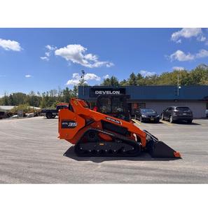 Nouvelle puissante chargeuse compacte sur chenilles hydraulique DEVELON DTL35 de 5,7 tonnes pour le dragage de rivières et les projets de drainage des marais - Product Image 3