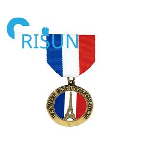 Medalla de Honor Personalizada de Fábrica, Insignia de Barra de Aleación de Zinc Metálica, Medallón Dorado 3D Esmaltado con Caja - Product Image 3