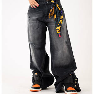 Jeans in Denim Personalizzati da Donna a Vita Alta, Gamba Larga e Stile Bootcut - Product Image 2