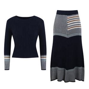 Oudina ชุด2ชิ้นเสื้อสเวตเตอร์<span class=keywords><strong>หางปลา</strong></span><span class=keywords><strong>กระโปรง</strong></span><span class=keywords><strong>ยาว</strong></span><span class=keywords><strong>แบบ</strong></span>ถักแบบลำลองสำหรับผู้หญิง - Product Image 4