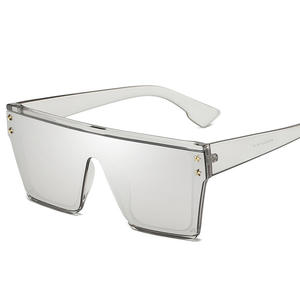 Gafas de Sol Cuadradas Grandes Azules de Moda con Logotipo Personalizado, Gafas de Sol con Remaches para Hombre y Mujer - Product Image 5