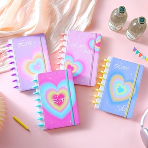 Diario Estetico Kawaii con Copertina Colorata Macaron, Chiusura Elastica, Anelli in Plastica Rimovibili <span class=keywords><strong>per</strong></span> Scrapbook e Quaderni - Product Image 1