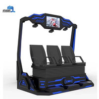 VR Chair 9D Réalité virtuelle Centre d'expérience intérieur pour 3 personnes avec construction en métal pour une utilisation dans un centre commercial Dark Spaceship