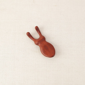 Nuevo peine de masaje de cuero cabelludo con cabeza de madera de sándalo pequeño personalizado, peines con logotipo personalizado para el cabello - Product Image 6